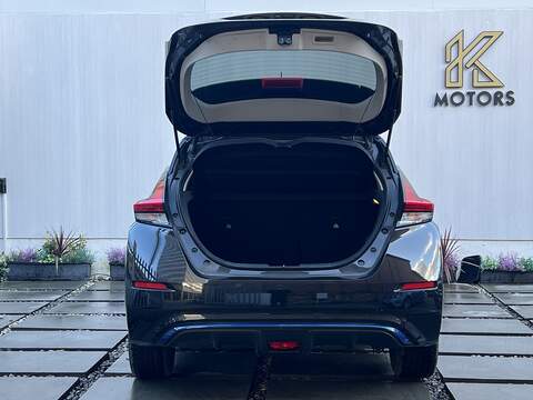 Nissan Leaf 40kWh N-Connecta Hatchback 5dr Electric Auto (150 ps) - U318