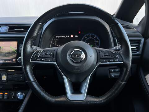 Nissan Leaf 40kWh N-Connecta Hatchback 5dr Electric Auto (150 ps) - U318