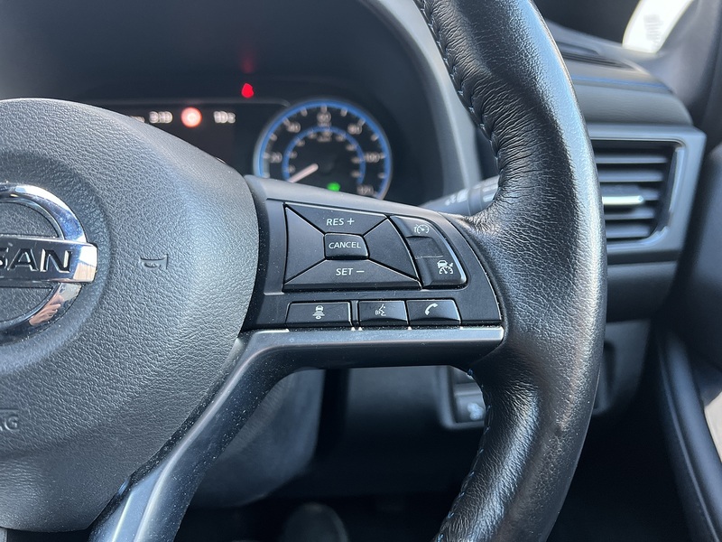 Nissan Leaf 40kWh N-Connecta Hatchback 5dr Electric Auto (150 ps) - U318