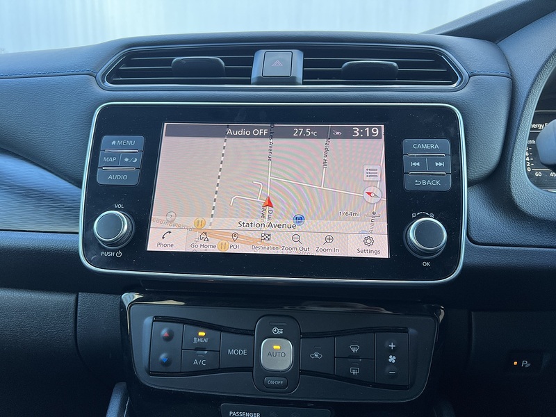 Nissan Leaf 40kWh N-Connecta Hatchback 5dr Electric Auto (150 ps) - U318