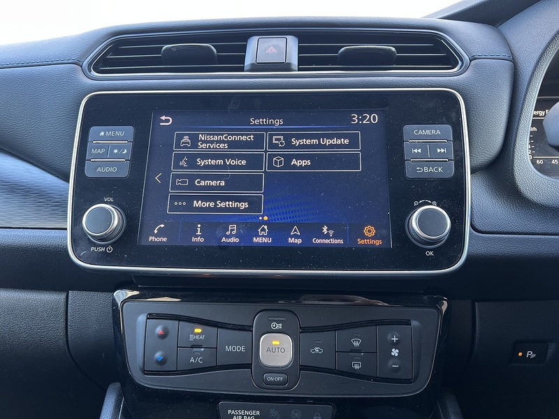 Nissan Leaf 40kWh N-Connecta Hatchback 5dr Electric Auto (150 ps) - U318