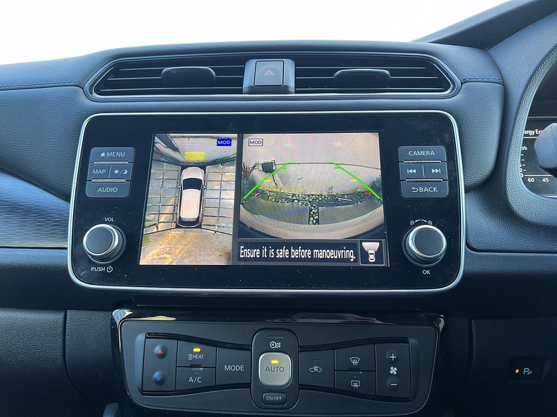 Nissan Leaf 40kWh N-Connecta Hatchback 5dr Electric Auto (150 ps) - U318