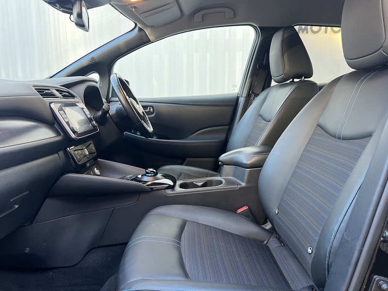 Nissan Leaf 40kWh N-Connecta Hatchback 5dr Electric Auto (150 ps) - U318