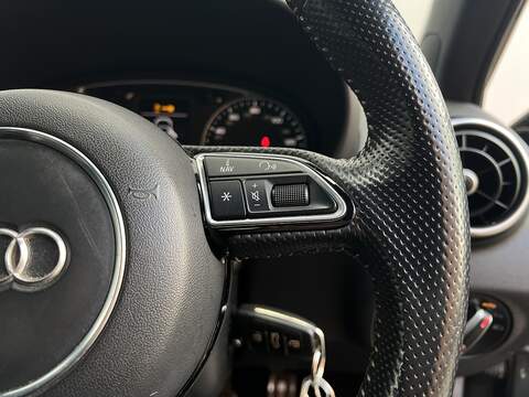 Audi A1 1.4 TFSI S line Sportback 5dr Petrol S Tronic Euro 6 (s/s) (125 ps) - U322