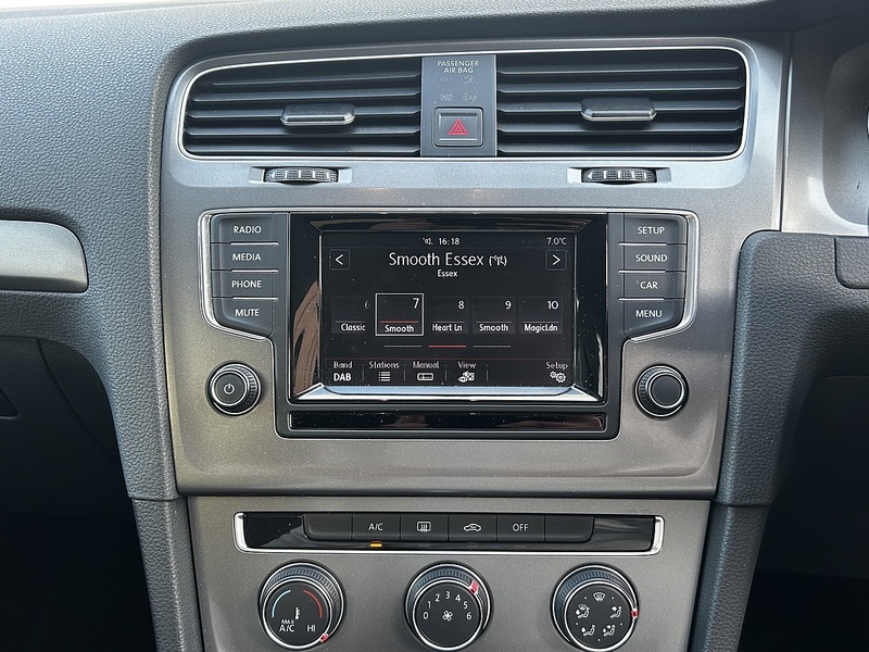 Volkswagen Golf 1.4 TSI BlueMotion Tech S Hatchback 5dr Petrol DSG Euro 5 (s/s) (122 ps) - U324