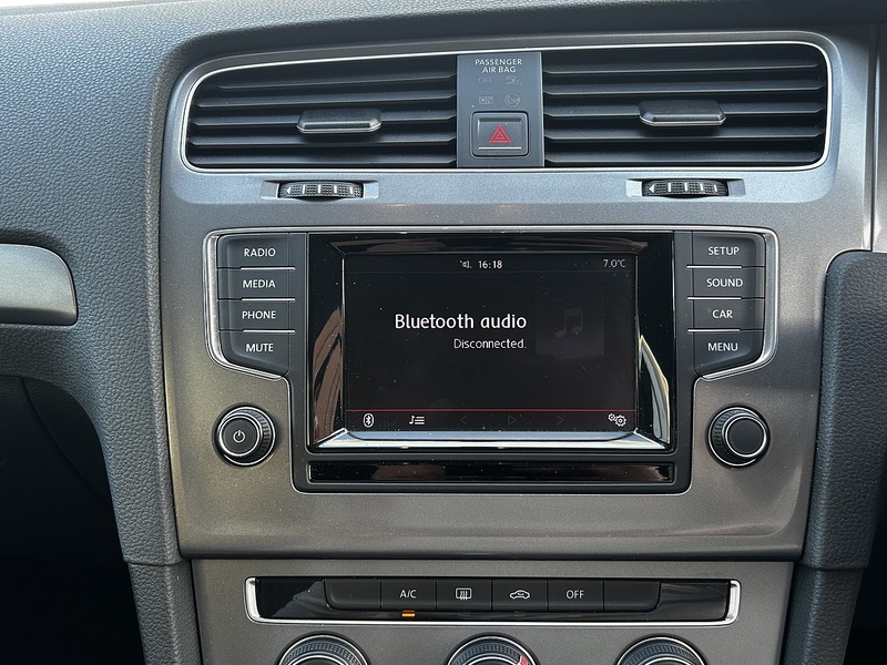 Volkswagen Golf 1.4 TSI BlueMotion Tech S Hatchback 5dr Petrol DSG Euro 5 (s/s) (122 ps) - U324