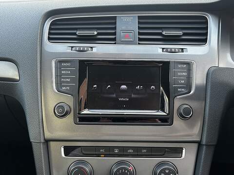 Volkswagen Golf 1.4 TSI BlueMotion Tech S Hatchback 5dr Petrol DSG Euro 5 (s/s) (122 ps) - U324