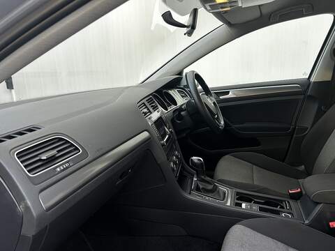 Volkswagen Golf 1.4 TSI BlueMotion Tech S Hatchback 5dr Petrol DSG Euro 5 (s/s) (122 ps) - U324