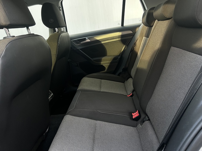 Volkswagen Golf 1.4 TSI BlueMotion Tech S Hatchback 5dr Petrol DSG Euro 5 (s/s) (122 ps) - U324