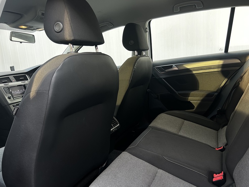 Volkswagen Golf 1.4 TSI BlueMotion Tech S Hatchback 5dr Petrol DSG Euro 5 (s/s) (122 ps) - U324