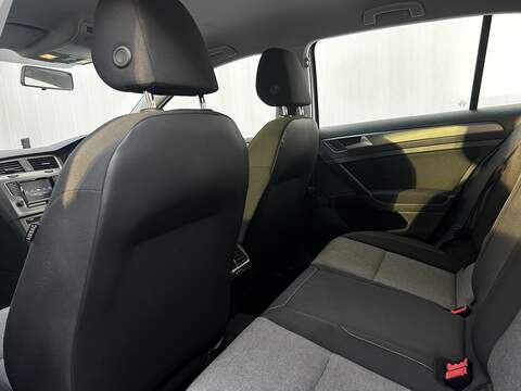 Volkswagen Golf 1.4 TSI BlueMotion Tech S Hatchback 5dr Petrol DSG Euro 5 (s/s) (122 ps) - U324