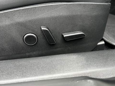 Tesla Model 3 (Dual Motor) Long Range Saloon 4dr Electric Auto 4WDE (346 ps) - U333