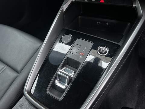 Audi A3 1.4 TFSIe 40 Sport Sportback 5dr Petrol Plug-in Hybrid S Tronic Euro 6 (s/s) 13kWh (204 ps) - U338