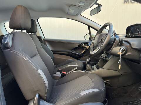 Peugeot 208 1.2 PureTech Active Hatchback 3dr Petrol Manual Euro 6 (82 ps) - U341