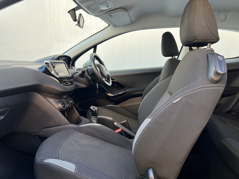 Peugeot 208 1.2 PureTech Active Hatchback 3dr Petrol Manual Euro 6 (82 ps) - U341