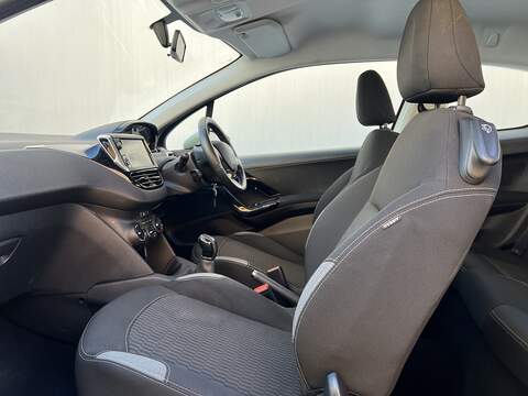 Peugeot 208 1.2 PureTech Active Hatchback 3dr Petrol Manual Euro 6 (82 ps) - U341