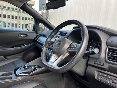 Nissan Leaf 40kWh N-Connecta Hatchback 5dr Electric Auto (150 ps) - U344