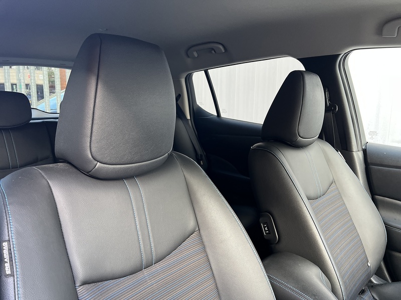 Nissan Leaf 40kWh N-Connecta Hatchback 5dr Electric Auto (150 ps) - U344