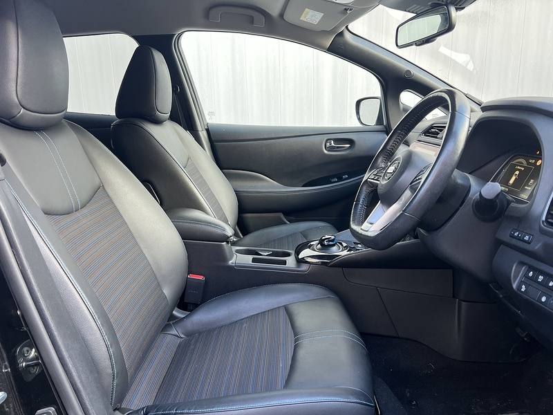 Nissan Leaf 40kWh N-Connecta Hatchback 5dr Electric Auto (150 ps) - U344