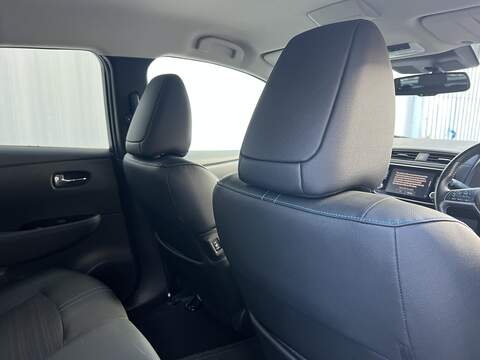 Nissan Leaf 40kWh N-Connecta Hatchback 5dr Electric Auto (150 ps) - U344