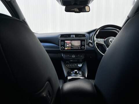 Nissan Leaf 40kWh N-Connecta Hatchback 5dr Electric Auto (150 ps) - U344