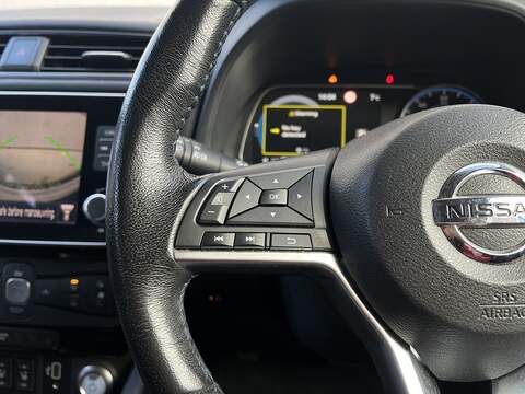 Nissan Leaf 40kWh N-Connecta Hatchback 5dr Electric Auto (150 ps) - U344