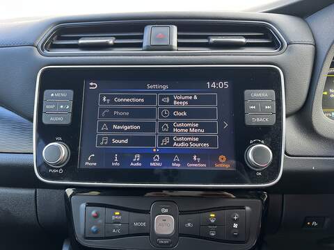 Nissan Leaf 40kWh N-Connecta Hatchback 5dr Electric Auto (150 ps) - U344