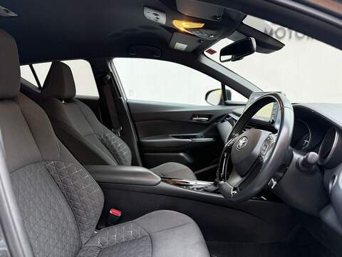 Toyota C-HR 1.8 VVT-h GPF Design SUV 5dr Petrol Hybrid CVT Euro 6 (s/s) (122 ps) - U346