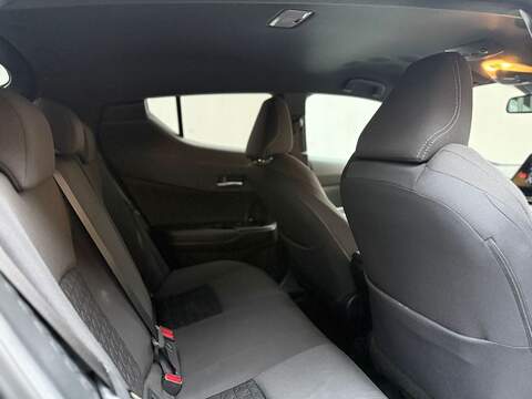 Toyota C-HR 1.8 VVT-h GPF Design SUV 5dr Petrol Hybrid CVT Euro 6 (s/s) (122 ps) - U346