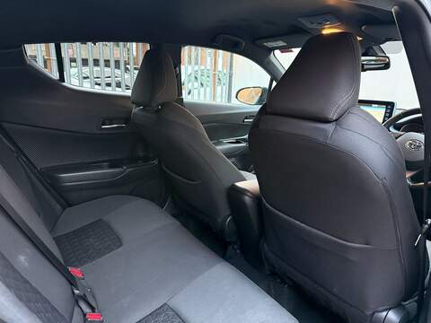 Toyota C-HR 1.8 VVT-h GPF Design SUV 5dr Petrol Hybrid CVT Euro 6 (s/s) (122 ps) - U346