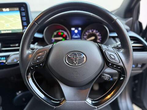 Toyota C-HR 1.8 VVT-h GPF Design SUV 5dr Petrol Hybrid CVT Euro 6 (s/s) (122 ps) - U346