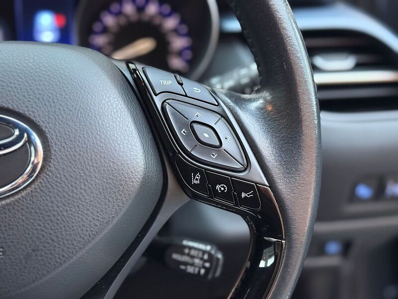 Toyota C-HR 1.8 VVT-h GPF Design SUV 5dr Petrol Hybrid CVT Euro 6 (s/s) (122 ps) - U346