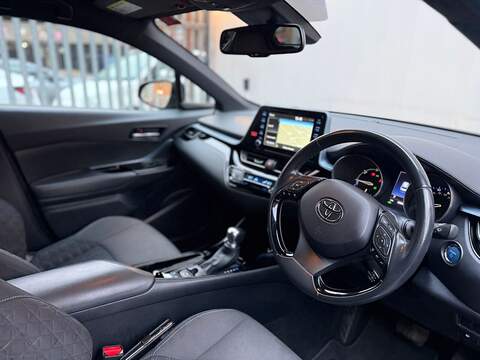 Toyota C-HR 1.8 VVT-h GPF Design SUV 5dr Petrol Hybrid CVT Euro 6 (s/s) (122 ps) - U346