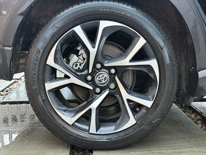 Toyota C-HR 1.8 VVT-h GPF Design SUV 5dr Petrol Hybrid CVT Euro 6 (s/s) (122 ps) - U346