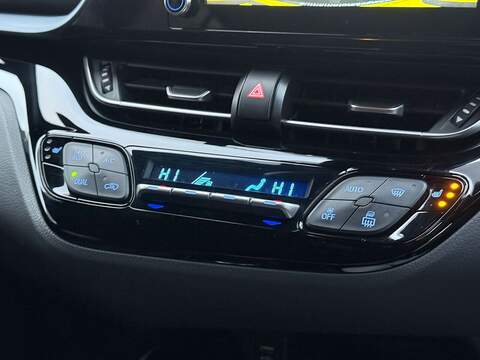 Toyota C-HR 1.8 VVT-h GPF Design SUV 5dr Petrol Hybrid CVT Euro 6 (s/s) (122 ps) - U346