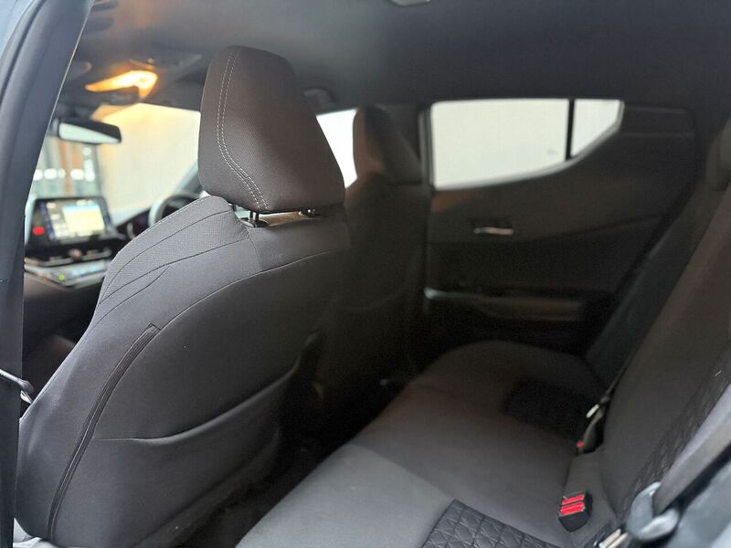 Toyota C-HR 1.8 VVT-h GPF Design SUV 5dr Petrol Hybrid CVT Euro 6 (s/s) (122 ps) - U346