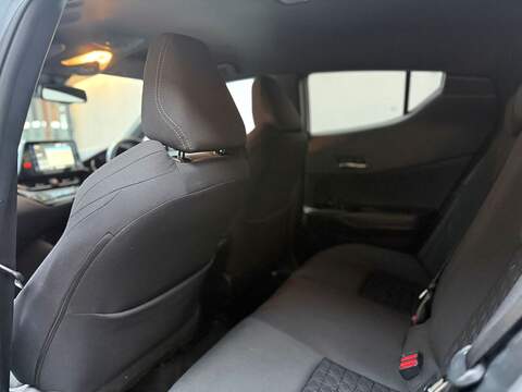 Toyota C-HR 1.8 VVT-h GPF Design SUV 5dr Petrol Hybrid CVT Euro 6 (s/s) (122 ps) - U346