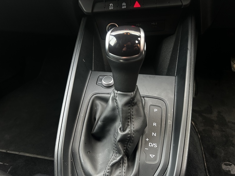 Audi A1 1.0 TFSI 25 Technik Sportback 5dr Petrol S Tronic Euro 6 (s/s) (95 ps) - U349