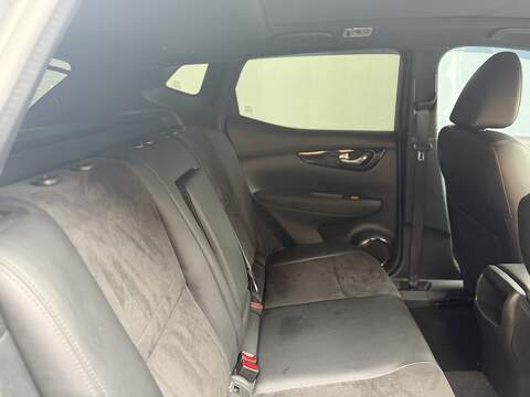 Nissan Qashqai 1.2 DIG-T N-Vision SUV 5dr Petrol Manual 2WD Euro 6 (s/s) (115 ps) - U354