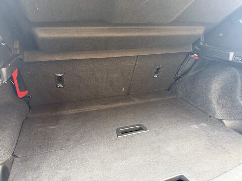 Nissan Qashqai 1.2 DIG-T N-Vision SUV 5dr Petrol Manual 2WD Euro 6 (s/s) (115 ps) - U354