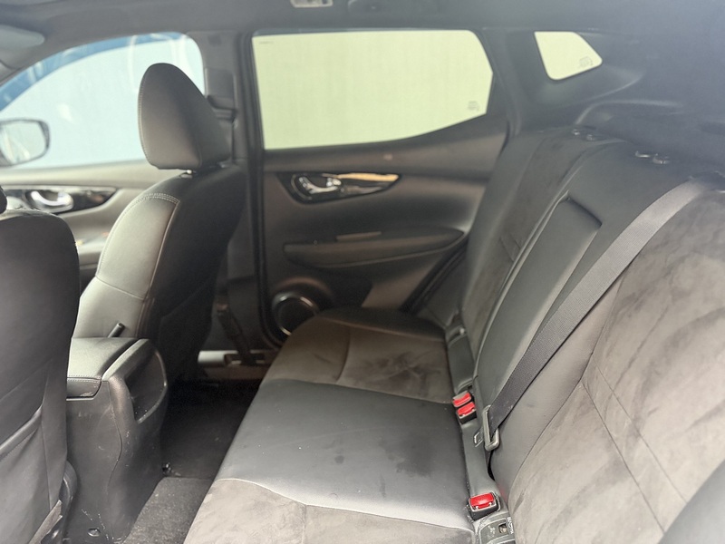 Nissan Qashqai 1.2 DIG-T N-Vision SUV 5dr Petrol Manual 2WD Euro 6 (s/s) (115 ps) - U354