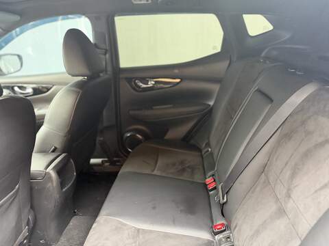 Nissan Qashqai 1.2 DIG-T N-Vision SUV 5dr Petrol Manual 2WD Euro 6 (s/s) (115 ps) - U354