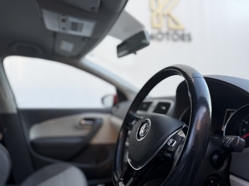 Volkswagen Polo 1.0 beats Hatchback 5dr Petrol Manual Euro 6 (s/s) (60 ps) - U356