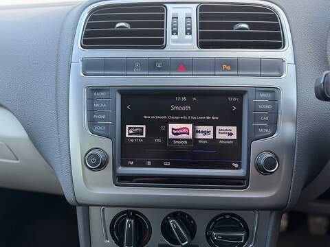 Volkswagen Polo 1.0 beats Hatchback 5dr Petrol Manual Euro 6 (s/s) (60 ps) - U356