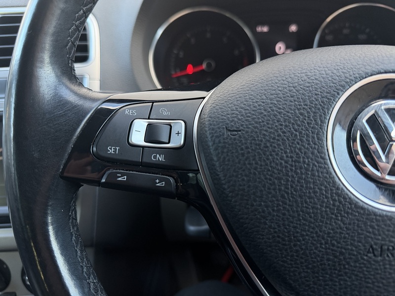 Volkswagen Polo 1.0 beats Hatchback 5dr Petrol Manual Euro 6 (s/s) (60 ps) - U356