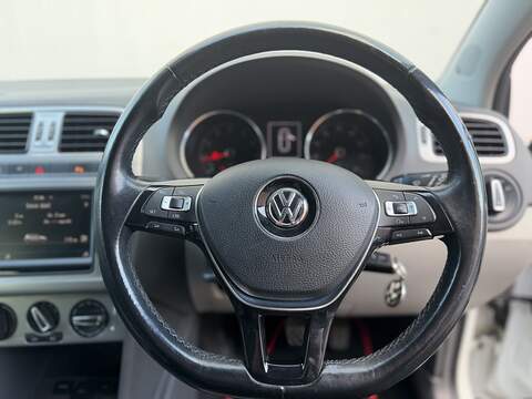 Volkswagen Polo 1.0 beats Hatchback 5dr Petrol Manual Euro 6 (s/s) (60 ps) - U356