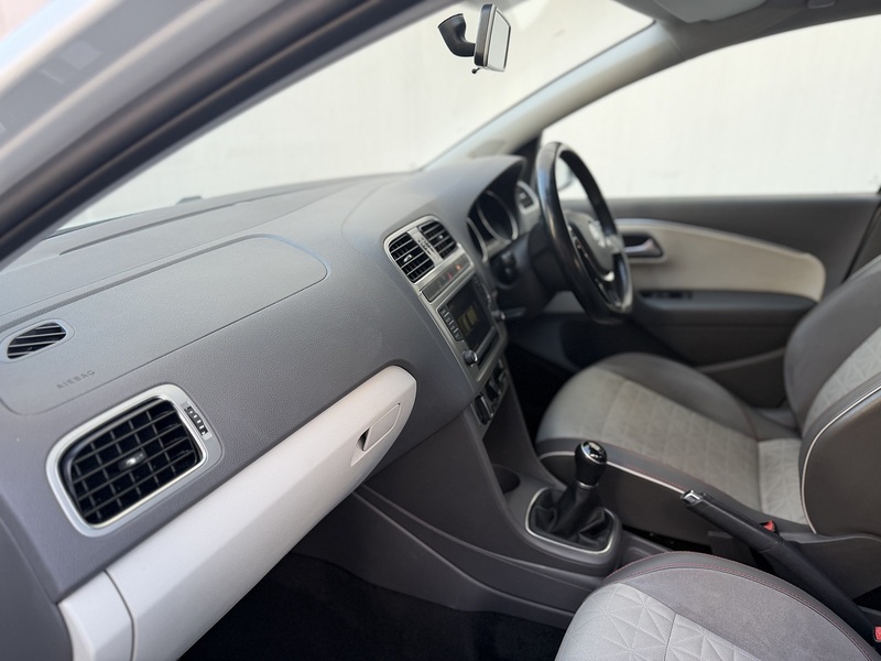 Volkswagen Polo 1.0 beats Hatchback 5dr Petrol Manual Euro 6 (s/s) (60 ps) - U356