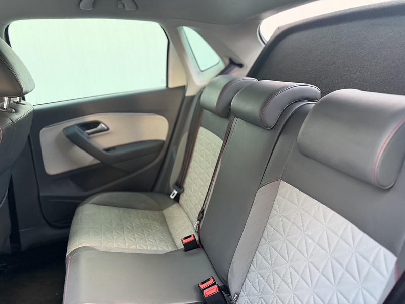 Volkswagen Polo 1.0 beats Hatchback 5dr Petrol Manual Euro 6 (s/s) (60 ps) - U356