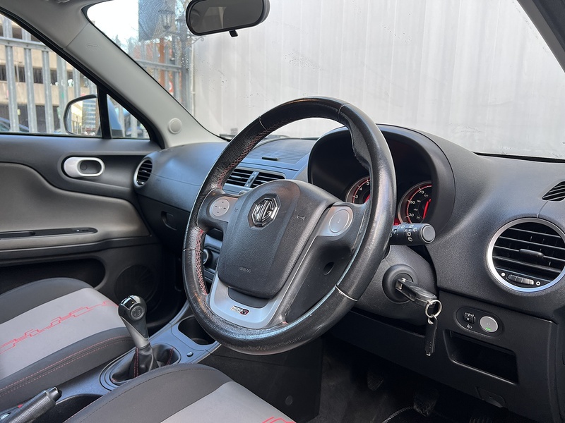 MG MG3 1.5 VTi-TECH 3Form Sport Hatchback 5dr Petrol Manual Euro 6 (s/s) (106 ps) - U359