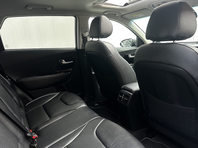 Kia Niro 64kWh 4+ SUV 5dr Electric Auto (201 bhp) - U372